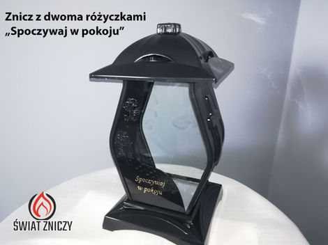 Znicz  z dwoma różyczkami -Spoczywaj w Pokoju.jpg