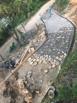 Encintados en piedra