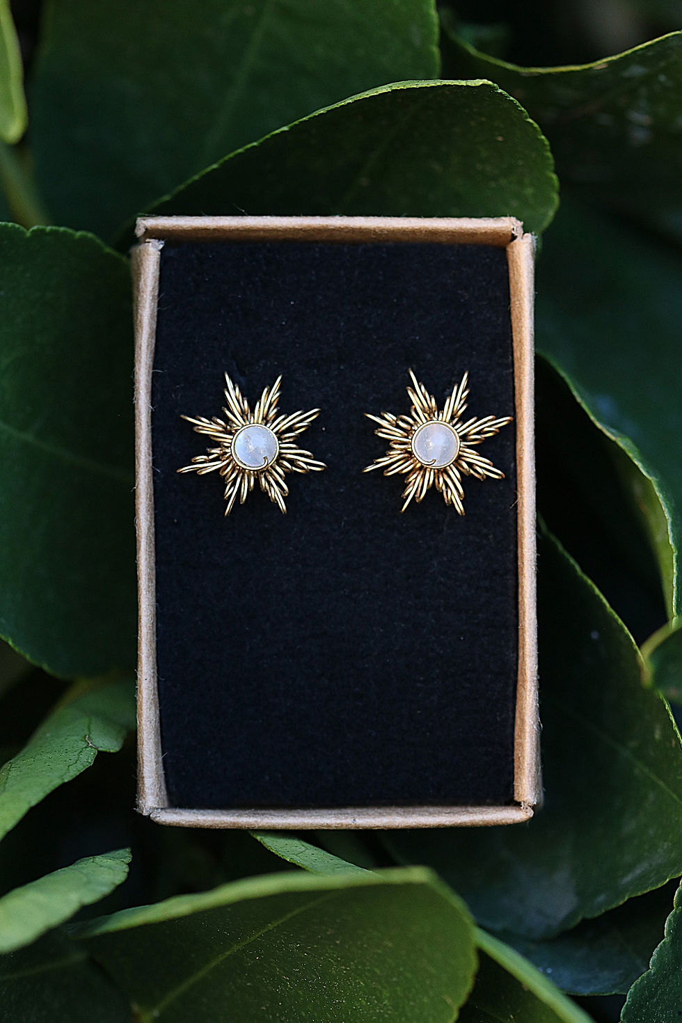 Miniature : Puces d'oreilles soleil doré en acier inoxydable