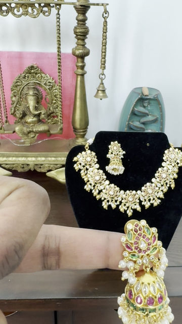 Thumbnail: Kemp necklace set - lotus 