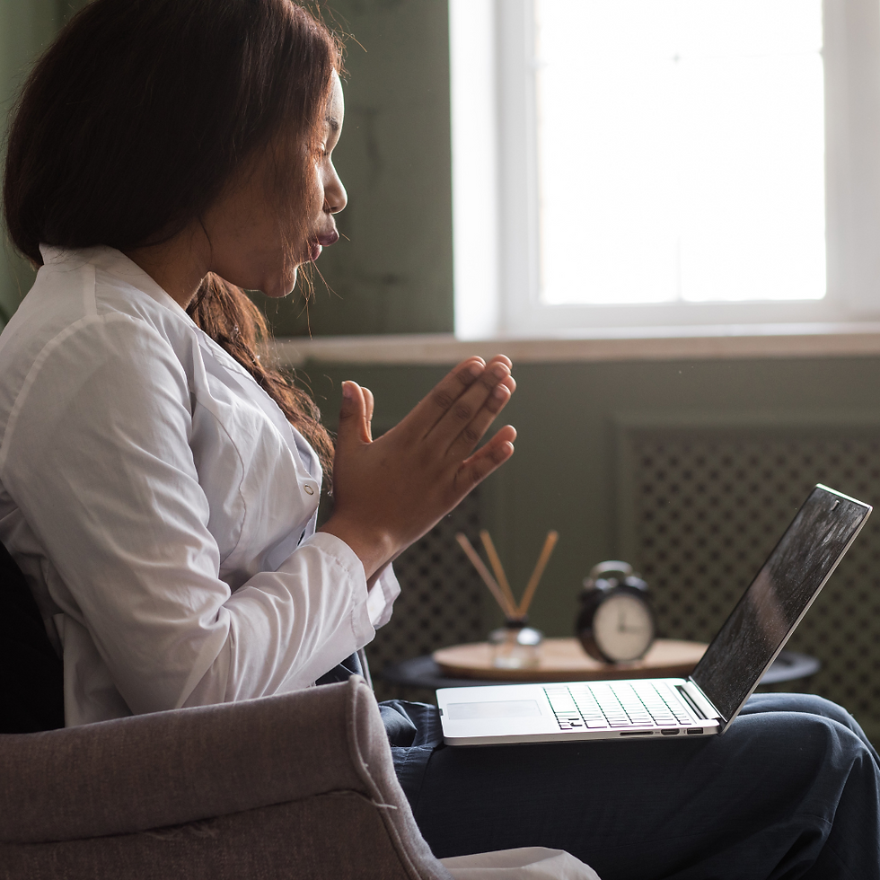 client talking to healthcare provider virtually
