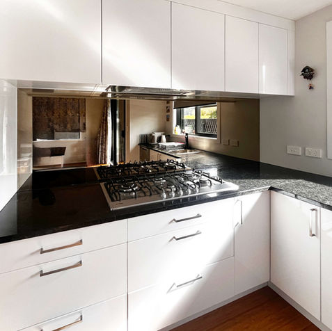 217GE Bronze Mirrored splashback