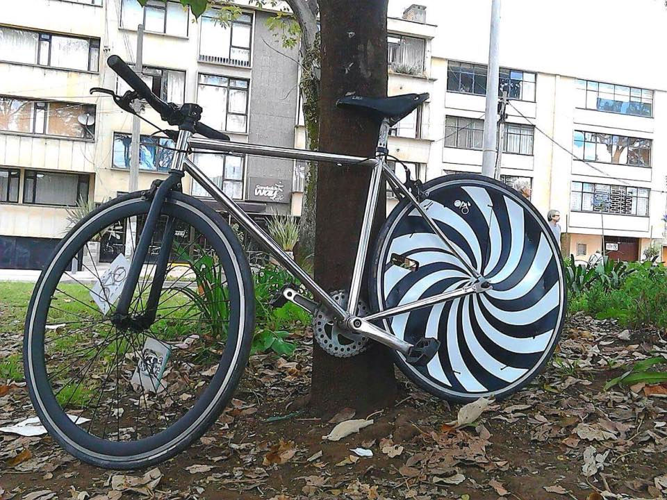 Miniatura: VELIMIT STYLE.