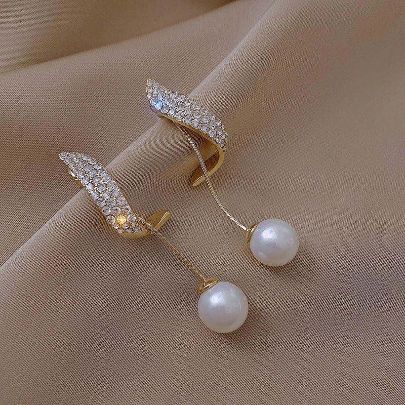 Thumbnail: South Korea Fashion New  Light Luxury Simple Classic Pearl Drop Earrings Birthda