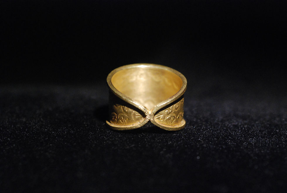 Miniatura: Anello Martellato in Lavorazione Etrusca