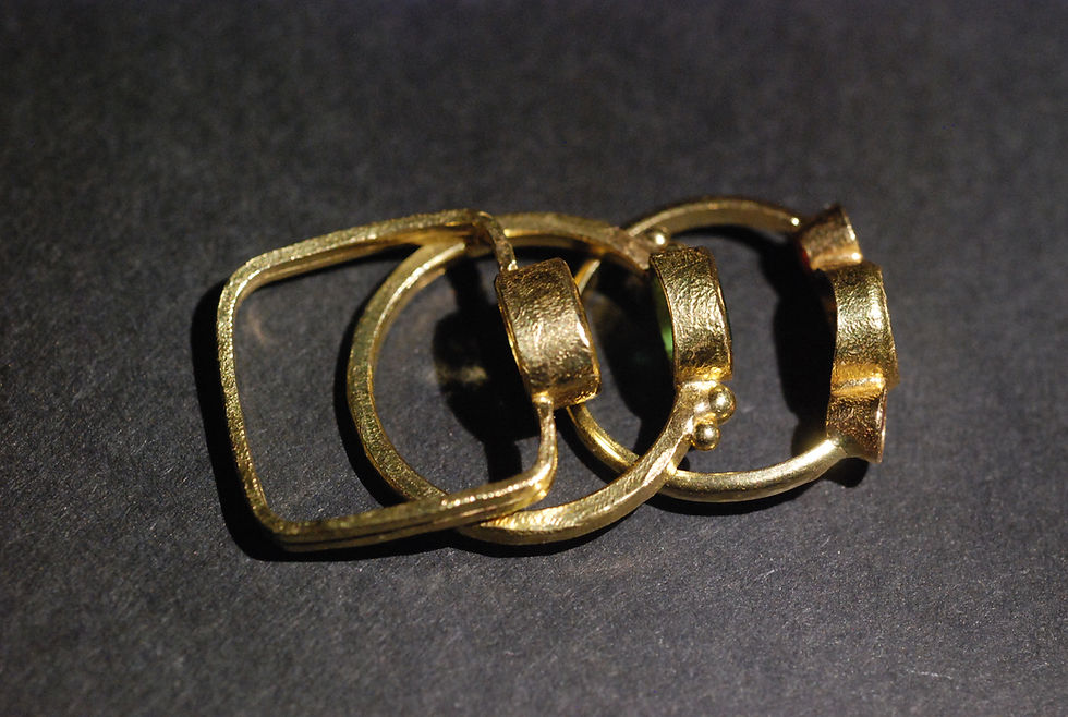 Miniatura: Anello d'Oro