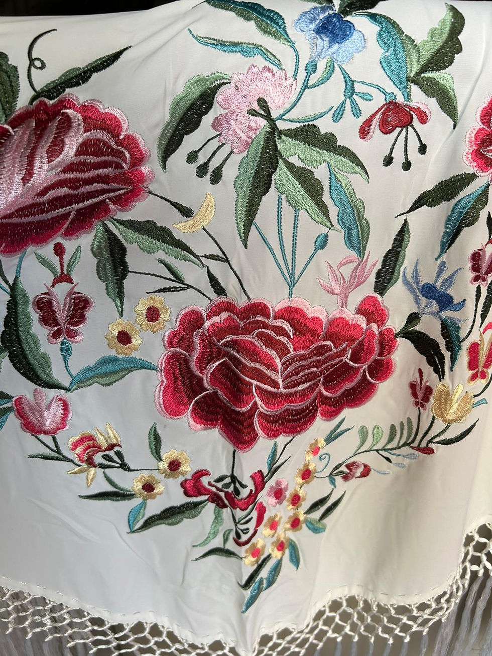 Miniatura: MANTONCILLO SEVILLA BLANCO