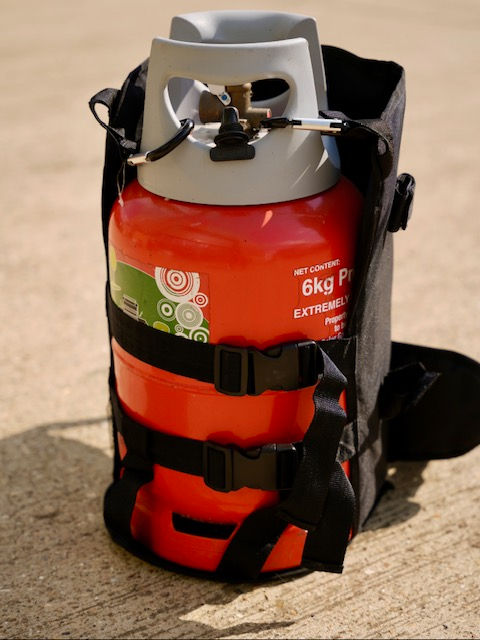 Thumbnail: Weed Dragon with Backpack and squeeze valve. 100,000BTU