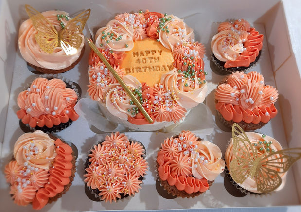 Peach colour Bento cake with Cupcakes
