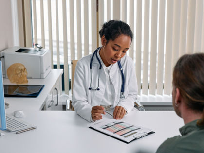 Radioterapia ou cirurgia no câncer de próstata: como decidir