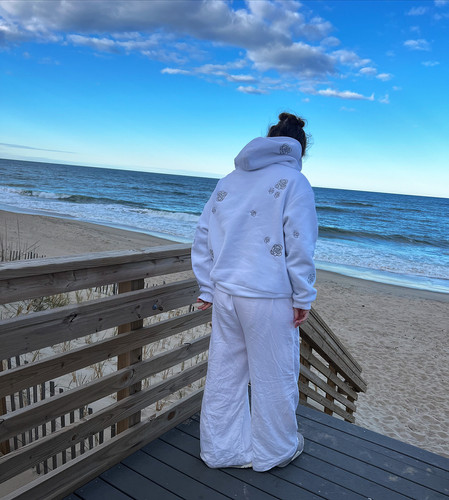 Thornzzz Hoodie White | emrzzz