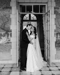 Demi Lovato timeless celebrity trends