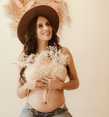 Maternity Photographer