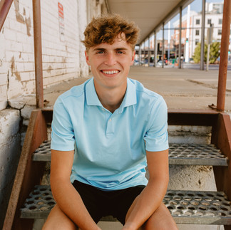 Omaha and Lincoln Nebraska Senior Photographer; senior twin photographer in Nebraska