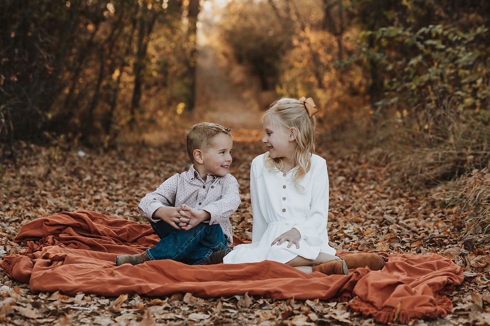 Lincoln Nebraska family photographer; Omaha Nebraska family photographer; Family photograp