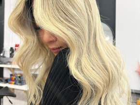 Foiling vs. Balayage: Understanding Different Hair Highlighting Techniques