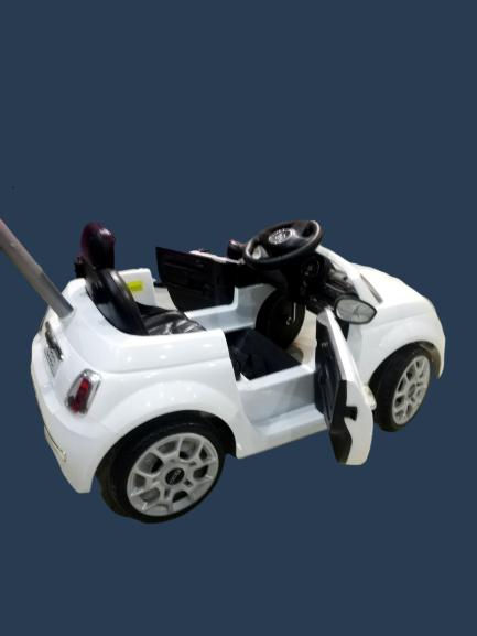 Miniatura: MONTABLE FIAT MUSICAL C/PARASOL Y BASTON DIRIGIBLE BLANCO PB