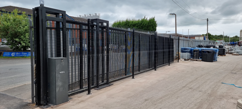 14 meter sliding gate we've anti-climb mesh