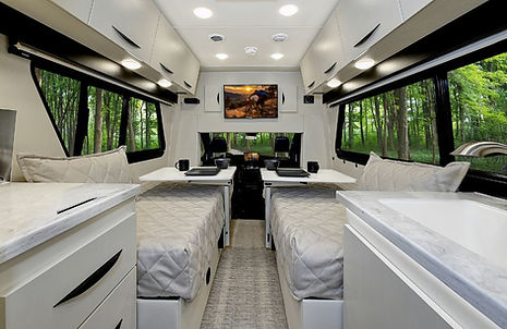 Maverick AWD 4S with Madera Cream Interior
