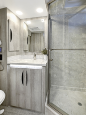 Concourse MT AWD 4S Bathroom