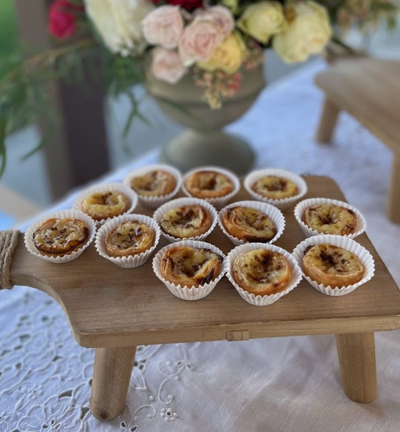 Mini pastel de nata (sold by the dozen)
