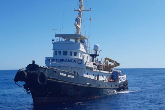 Mediterranea Saving Humans: Mare Jonio in transito a Palermo per prepararsi a ripartire.
