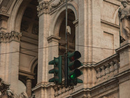 הגשתם בקשה להישפט במקום לשלם את הקנס: אתם חשופים לעונש חמור יותר