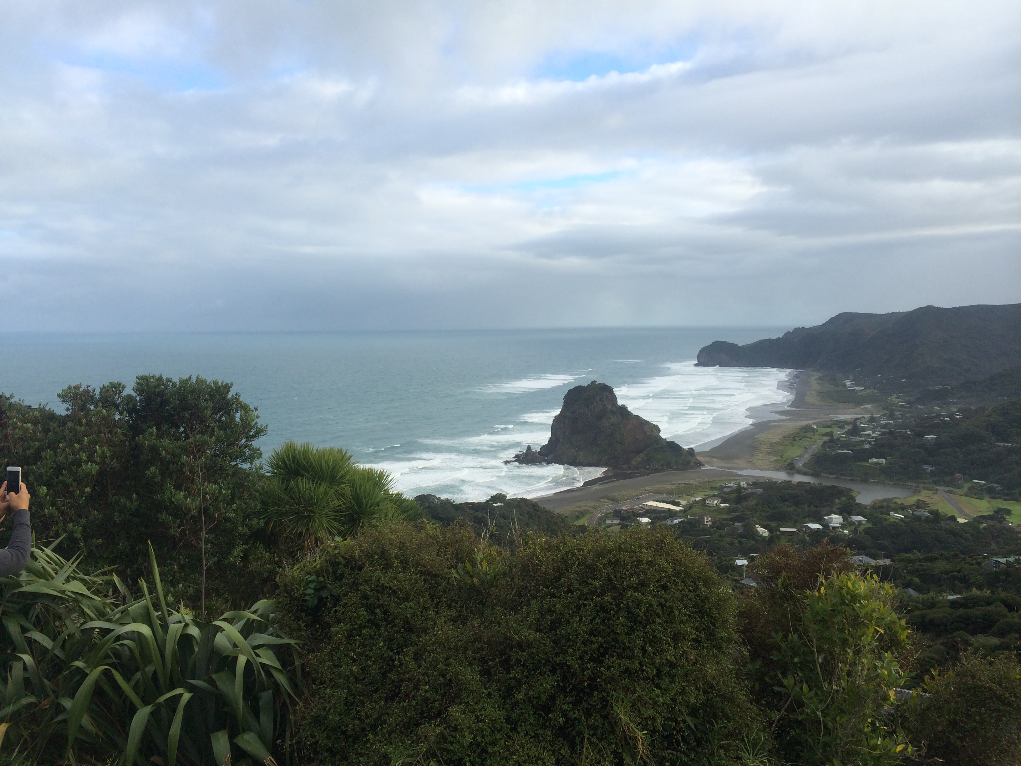 Piha - Lions Rock