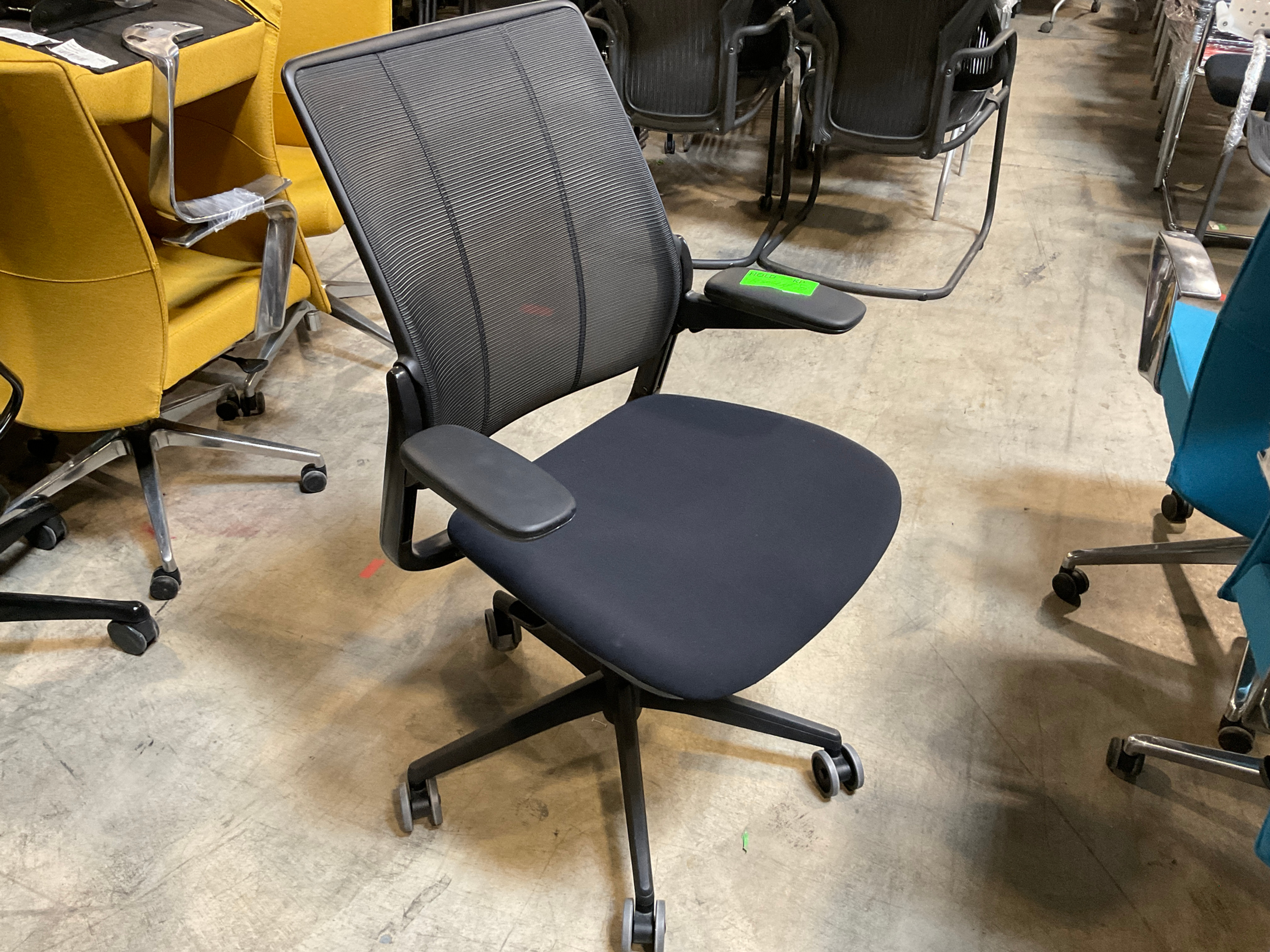 Humanscale Black Smart Ocean Task Chair