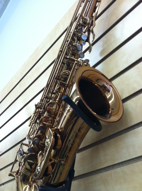 Oleg tenor sax