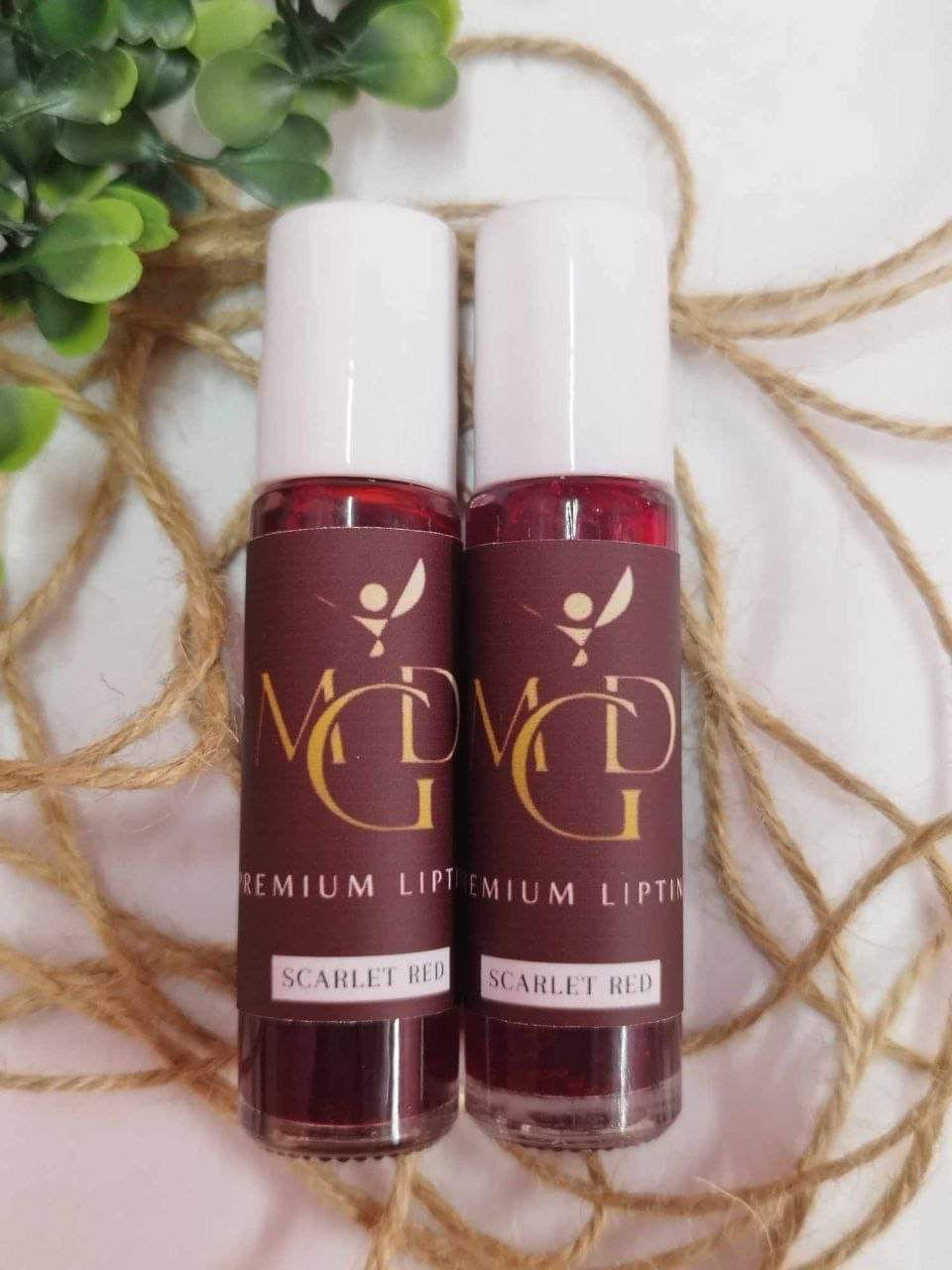 Introducing our 5 variants of liptints shades. ✅Chinese Red👄✅Raspberry👄✅Ma