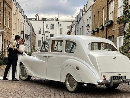 DESTINATION 'I DO': CHOOSING THE PERFECT WEDDING DAY TRANSPORT