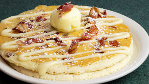 Celebrate Teacher & Nurses Appreciation Week with 10% off at Metro Diner