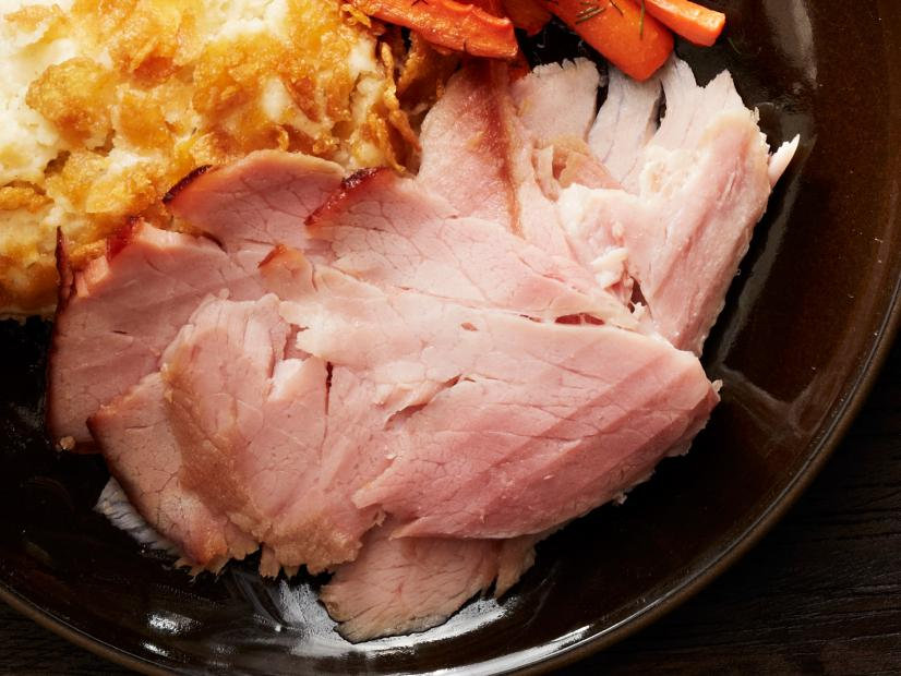 Trisha Yearwood's Baked Ham with Brown Sugar Honey Glaze