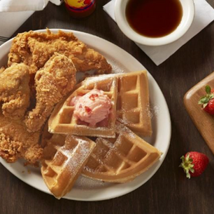Metro Diner Celebrates Fried Chicken & Waffle Day with $5 Deal & Year-Long Giveaway