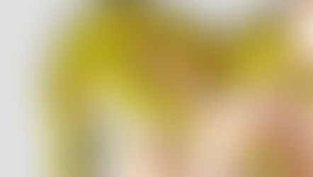 Emily en posición matting press | +18