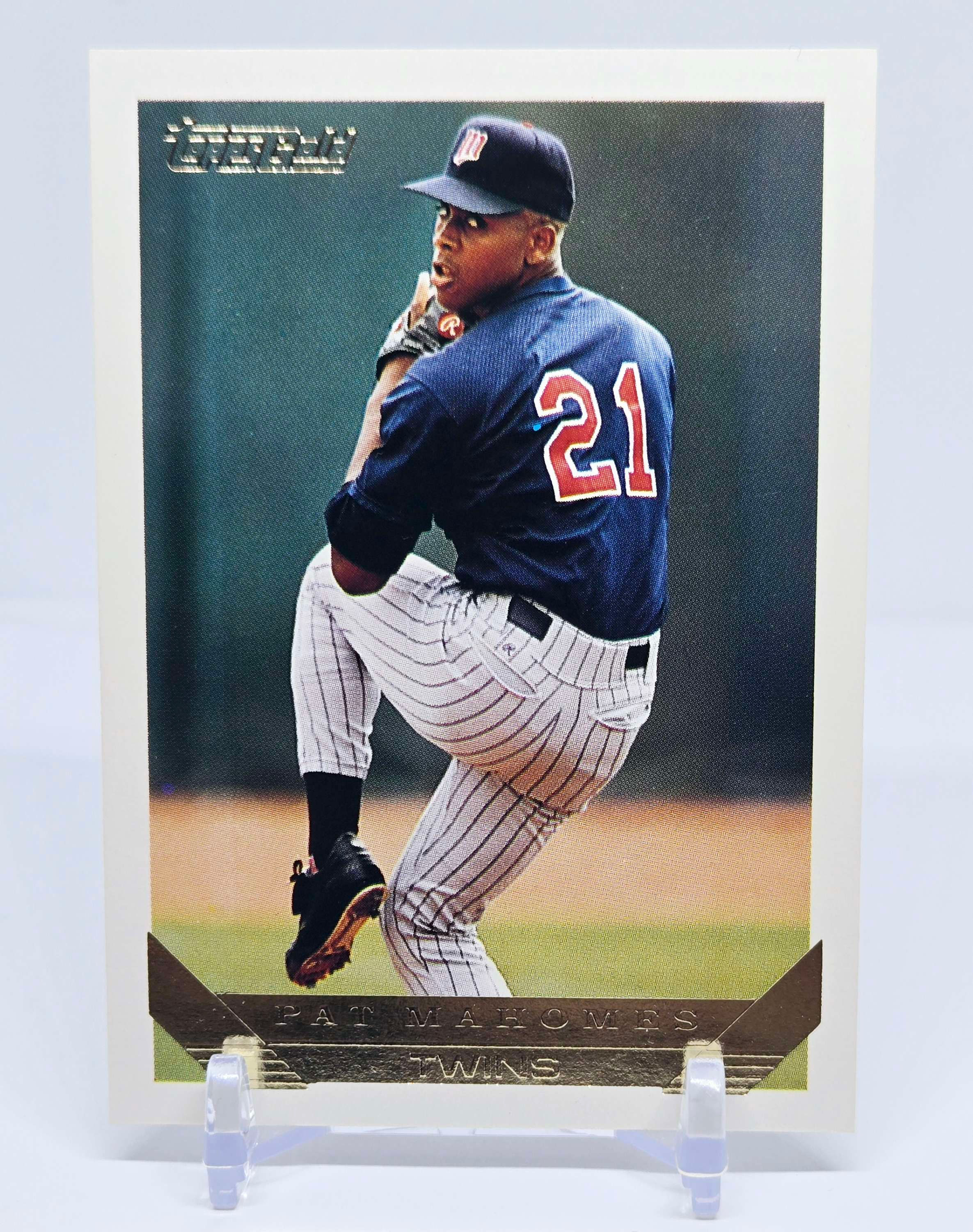 Pat Mahomes 1993 Topps Gold Baseball Card No 684 (Twins)