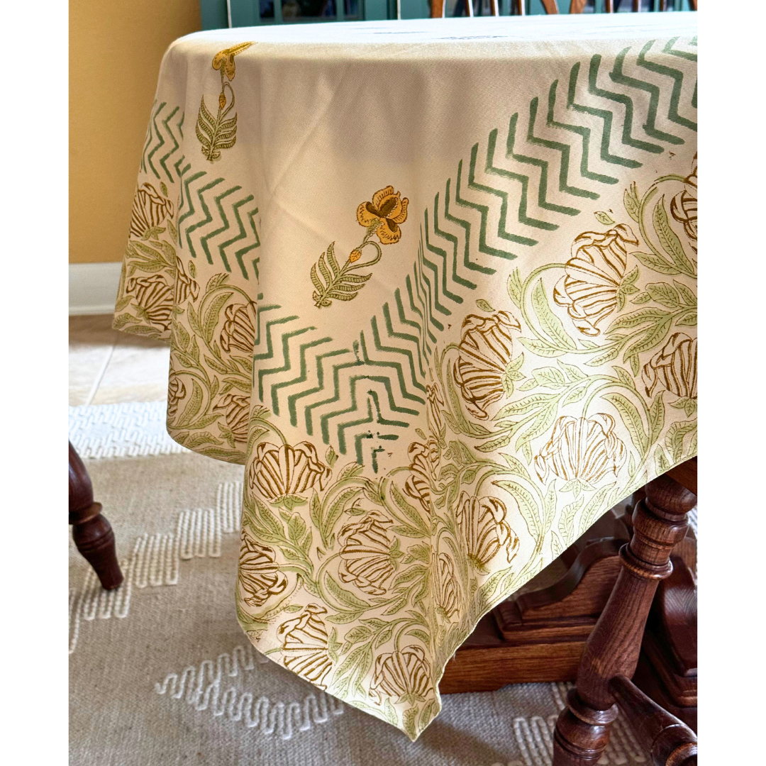 Chrysanthe Tablecloth