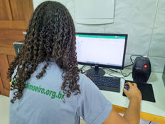 Oficina de Inclusão Digital promove aprendizado e novas oportunidades para crianças e adolescentes