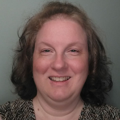 Smiling headshot of a woman