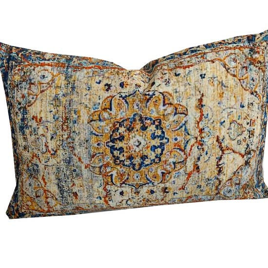 Dama Accent Pillow