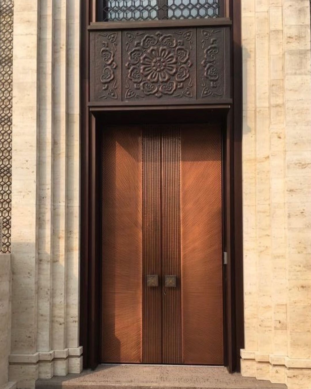 Grand Entrances with Aluminr’s Luxury Door Designs