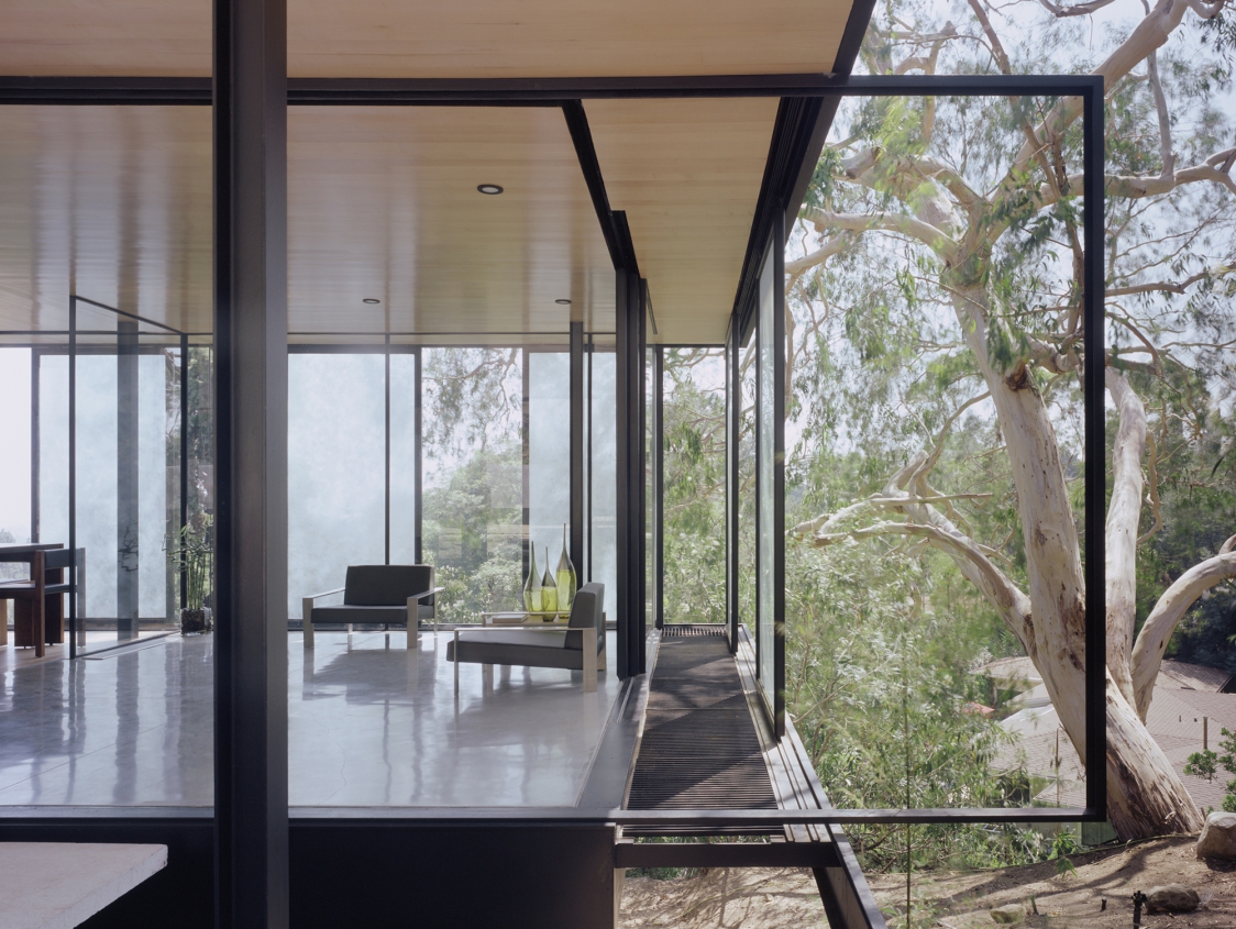 THE HILLTOP studio - design project by Marmol Radziner