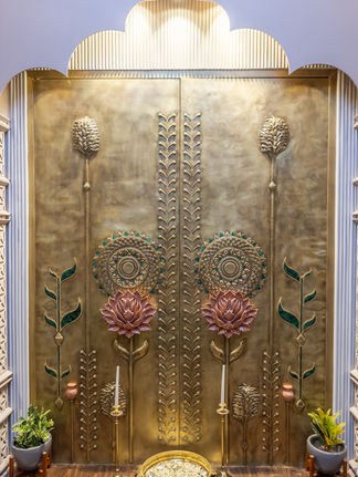 THE BLOOM DOORWAY DOOR