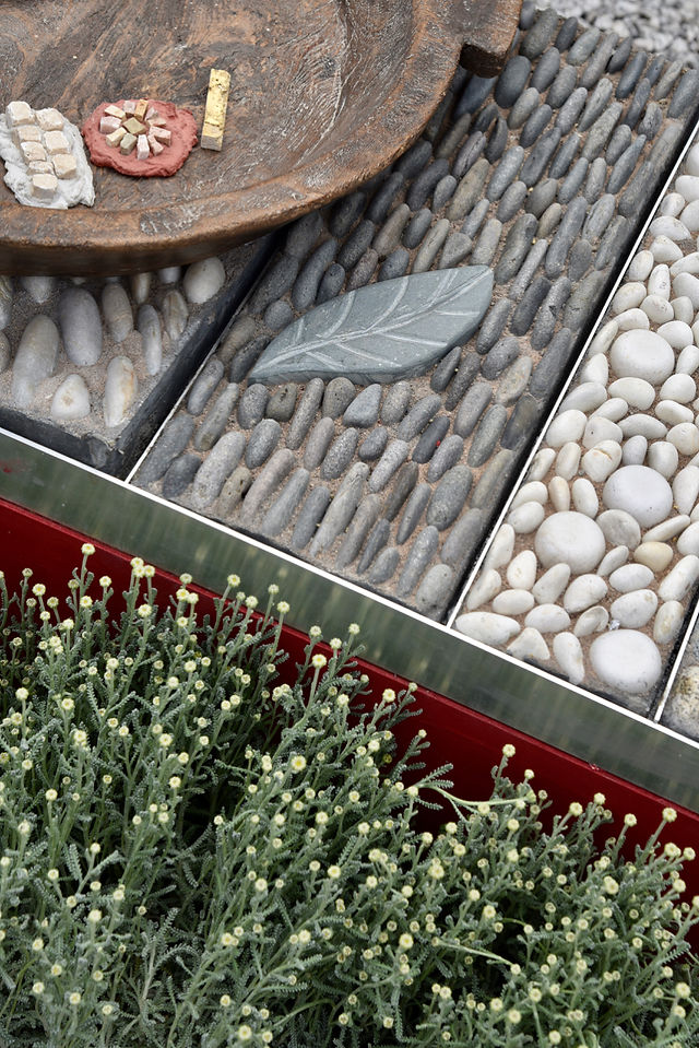 Stone patterns