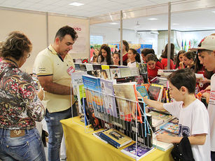 Feira do Livro de Rio do Sul soma 18 mil visitantes
