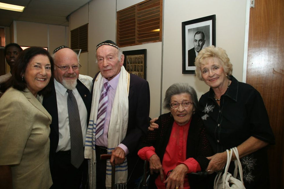 Rabbi Charles Wallach and his wife M