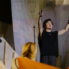 客家音樂人黃子軒——耳邊呢喃:不一樣的客語,一樣的熱情。