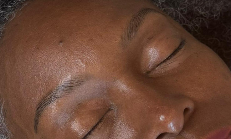 Laminado de cejas+ perfilado con hilo y pinza