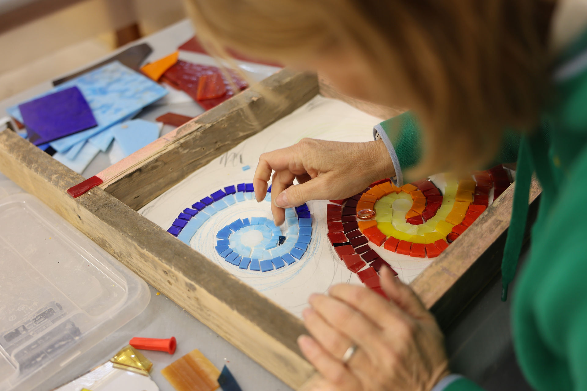 Mosaikbauschule_Farben und Formen im Mosaik